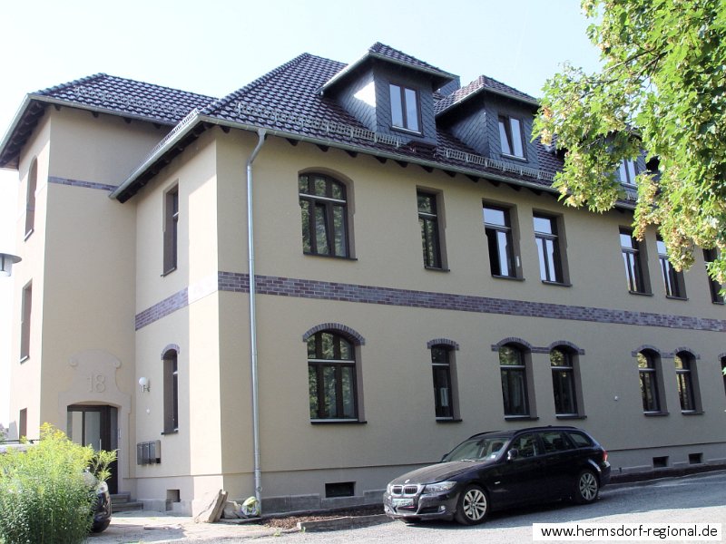 Alte Regensburger Straße 18 - heute Wohnhaus - ehemaliges Pfarrhaus