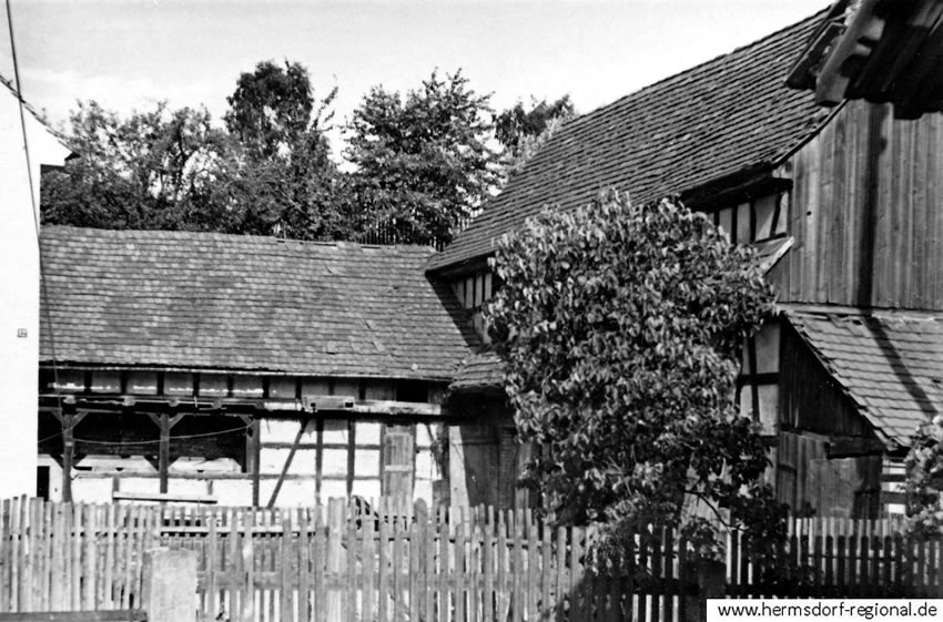 Blick in das Grundstück Haus Nr. 12, dem ehemaligen Standort der Mühle.