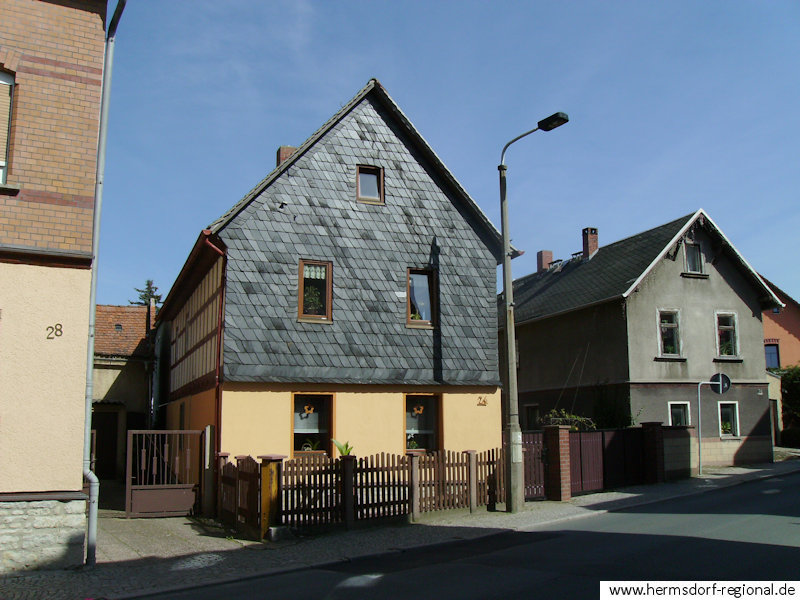 2011 - Foto Haus Nr. 26 (links) und 24 (rechts)