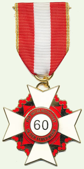 Ehrenzeichen für 60 Jahre Mitgliedschaft in der Feuerwehr