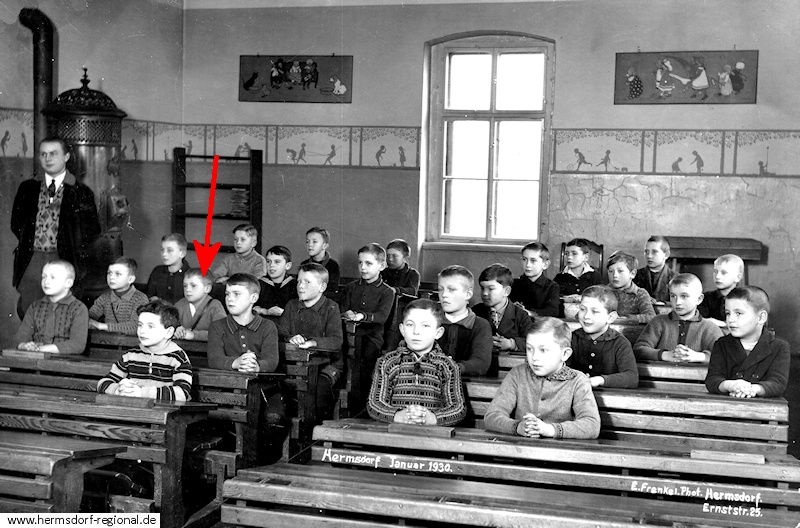 Fritz Remme in seiner Schulklasse 1930