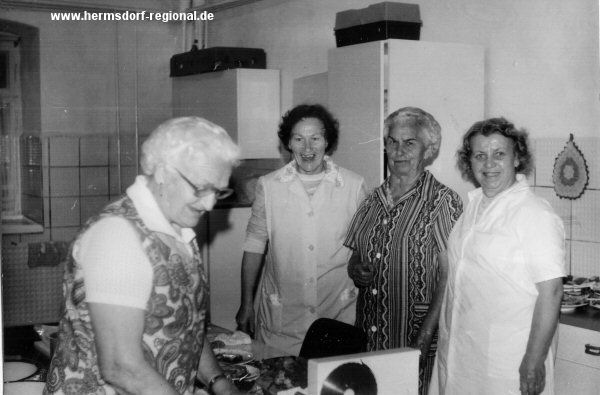 1979 Klub der Volkssolidarität; von links: Agnes Keutsch, Ilse Zidella, Frieda Hädrich, ??
