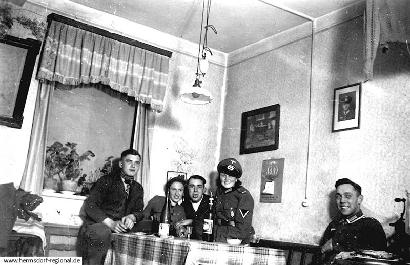 Blick in die Gaststube 1943 