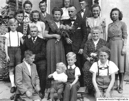 Hochzeitsgesellschaft 1950