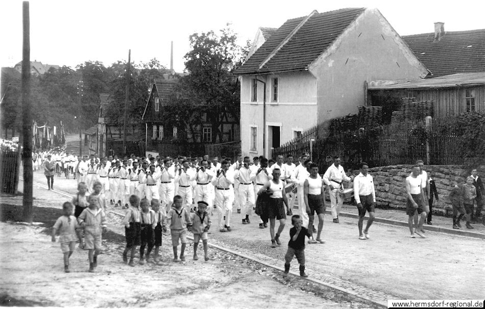 10.07.1926 - Reichenbacher Straße - Alter Markt (Sportplatzeröffnung)