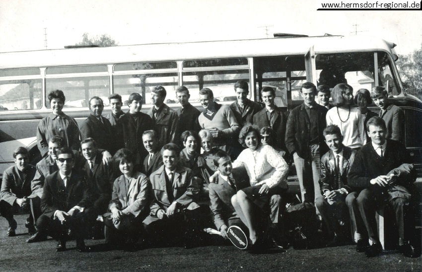 Im November 1966 begannen Partnerschaftsbeziehungen mit einer Federballmannschaft "TJ Slavoy Gottwaldov"