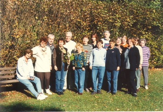 Wolfram Wegener † 23.04.2005 (hinten rechts mit Bart). Er trat führer als Mentor im Verein auf.
